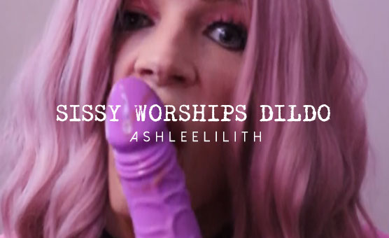 Sissy Worships Dildo